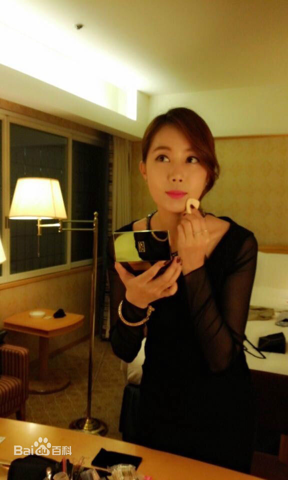 金有美()生活照图片图册