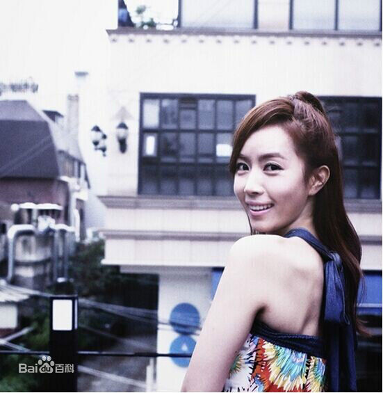 金有美()生活照图片图册