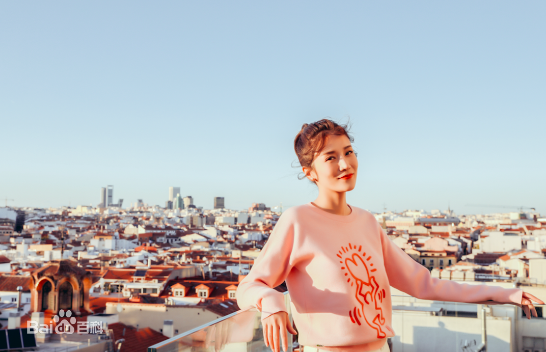 王黎雯个人照图片图集