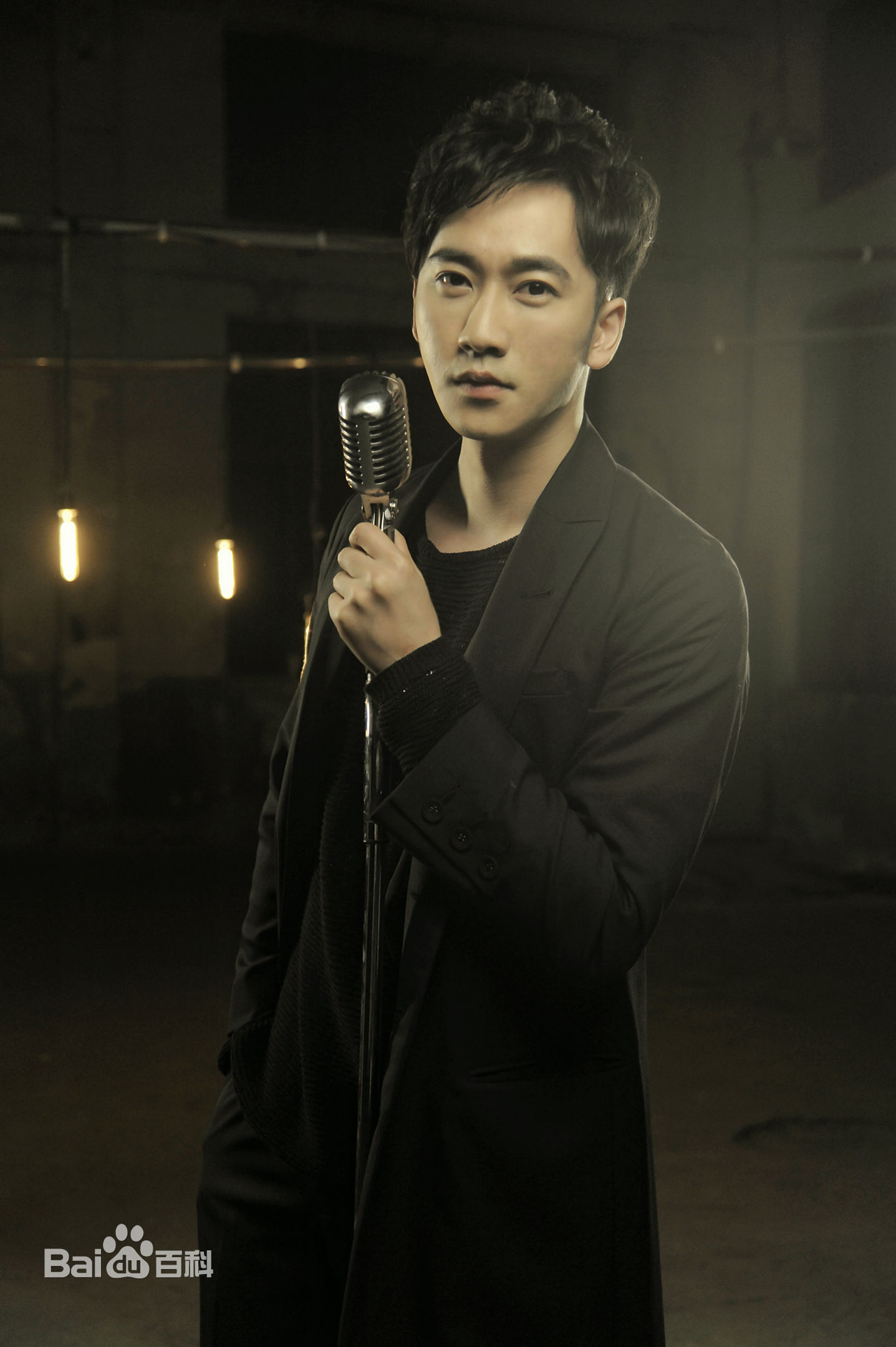 毛方圆(Francis) 活动照图片图册