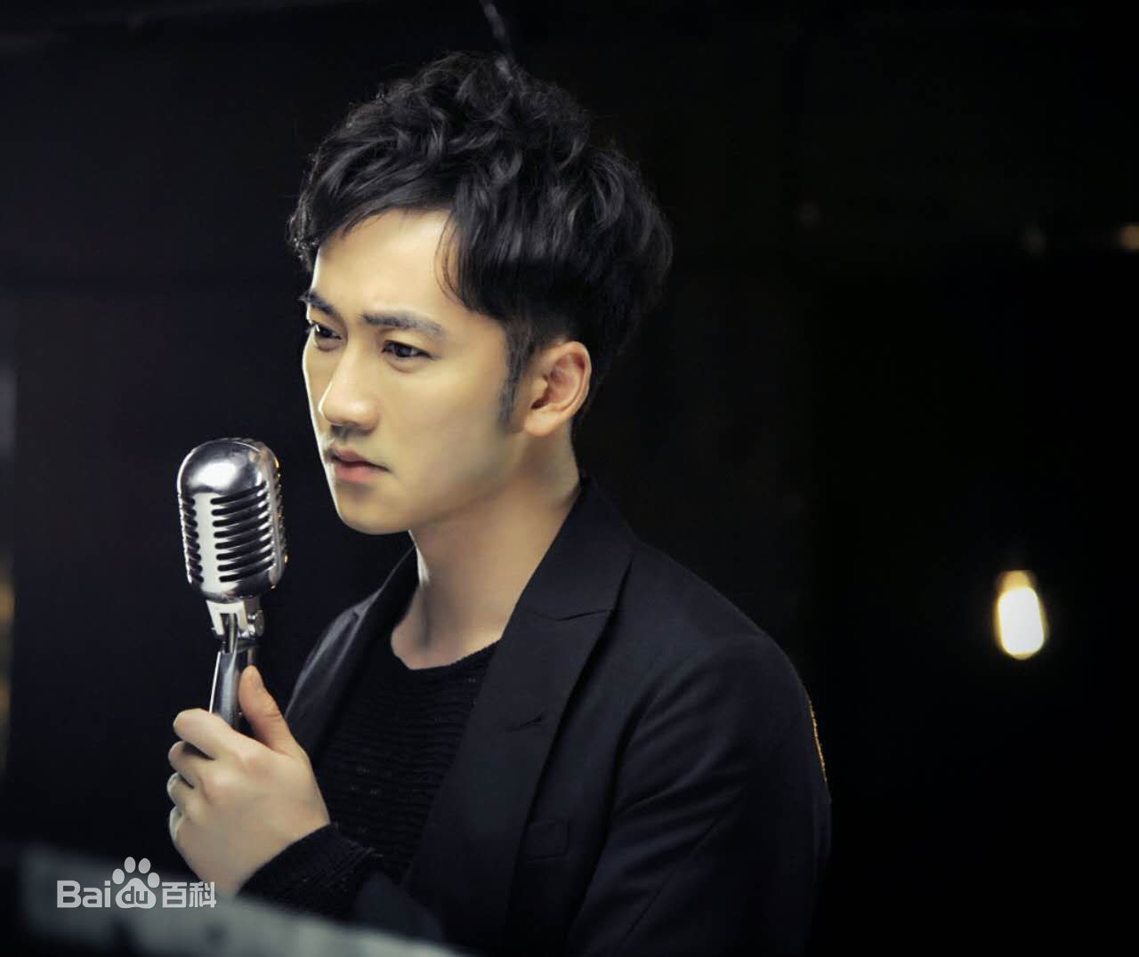 毛方圆(Francis) 活动照图片图册