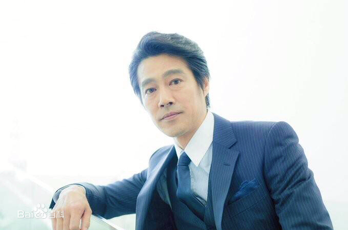 最新堤真一(つつみ しんいち、Tsutsumi Shinichi)壁纸