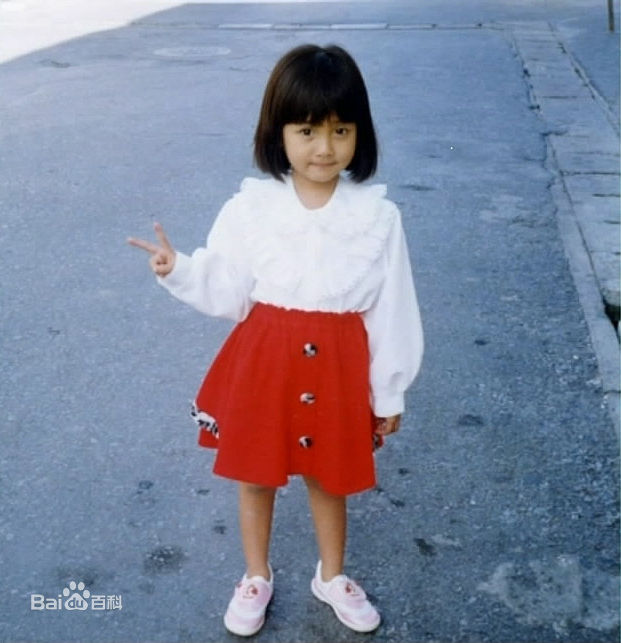 满岛光(満岛ひかり，Mitsushima Hikari ，みつしま ひかり)童年图集壁纸壁纸