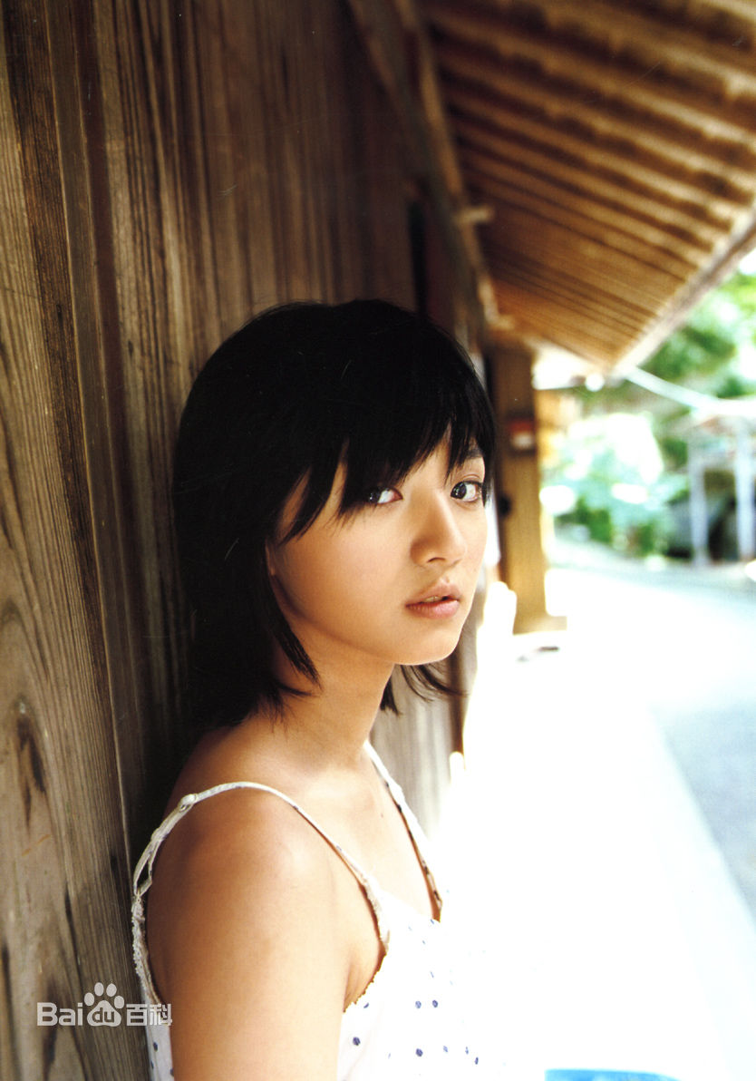 满岛光(満岛ひかり，Mitsushima Hikari ，みつしま ひかり)あそびましょ。2005.8前后照片