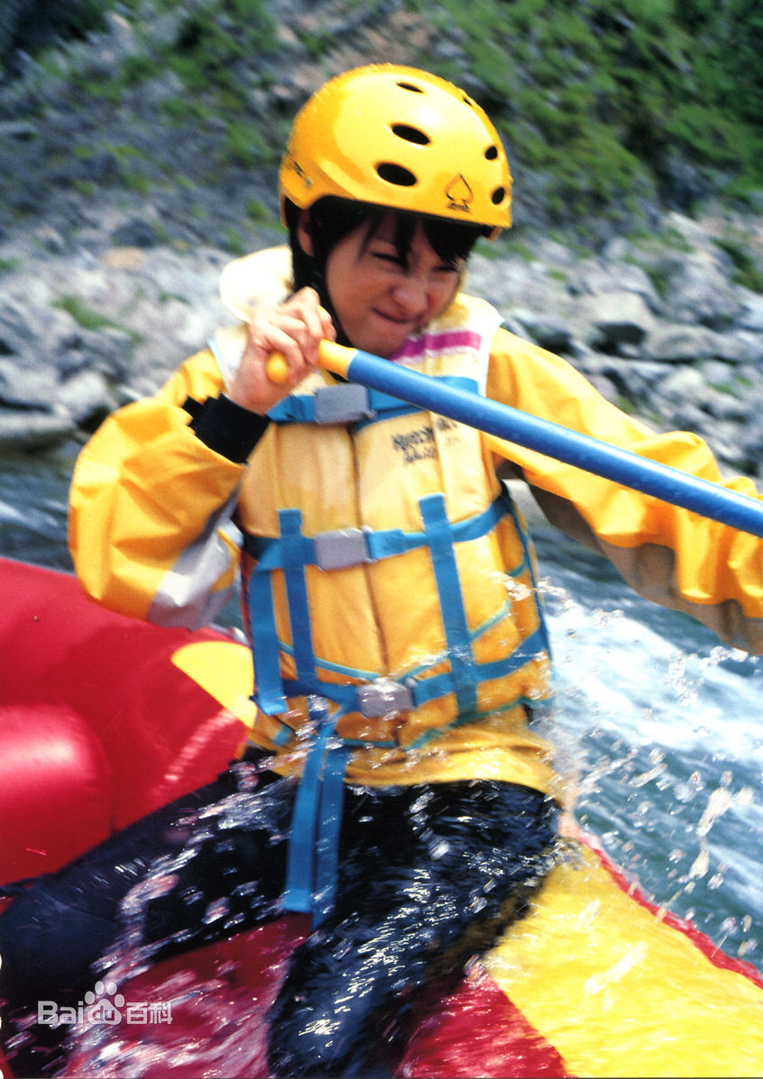 满岛光(満岛ひかり，Mitsushima Hikari ，みつしま ひかり)あそびましょ。2005.8前后照片