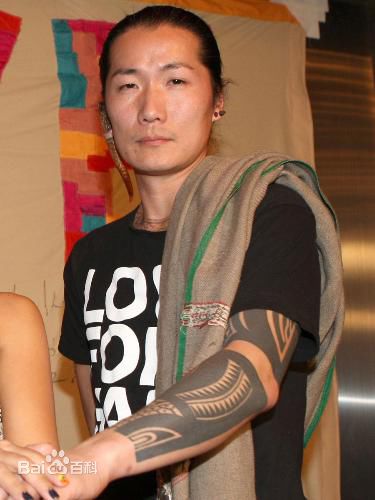 最优质广末凉子(広末涼子、ひろすえ りょうこ、本名：廣末 涼子)生活照