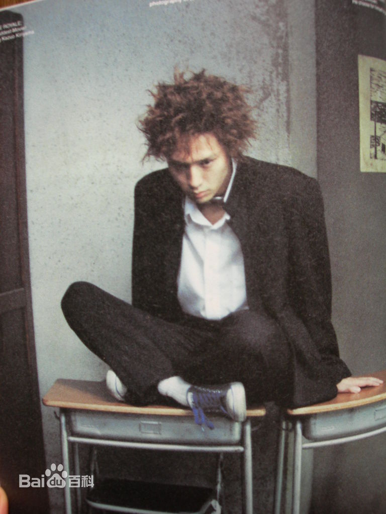 安藤政信(あんどう まさのぶ)演员照片生活照相册