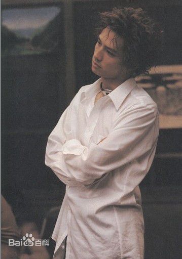 安藤政信(あんどう まさのぶ)演员照片生活照相册