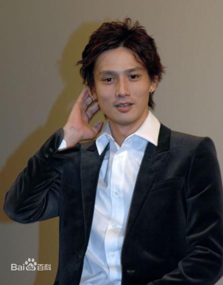 安藤政信(あんどう まさのぶ)演员照片生活照相册