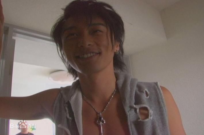 德山秀典(Tokuyama Hidenori 、とくやま ひでのり)拍摄的爱之言灵图册