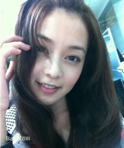 喻虹渊生活照壁纸壁纸