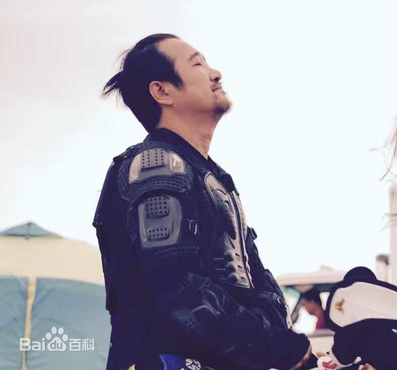 沈航生活照图片图集