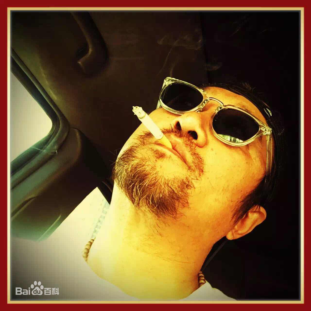 沈航生活照图片图集