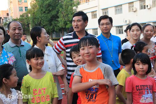 最新孙锡堃(Shankar)在《爱在跳动》剧组照中的壁纸