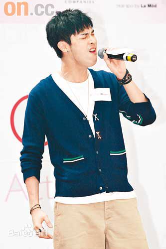 关楚耀(Kelvin)参加活动前后照片