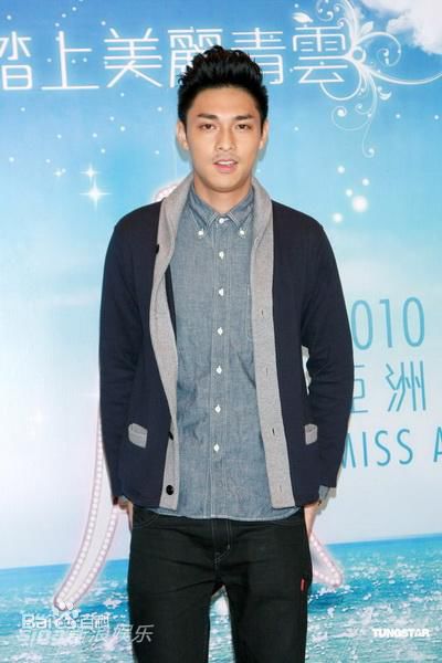 关楚耀(Kelvin)海报图集