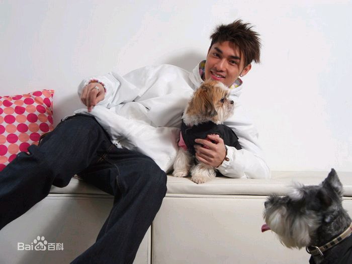 关楚耀(Kelvin)海报图集