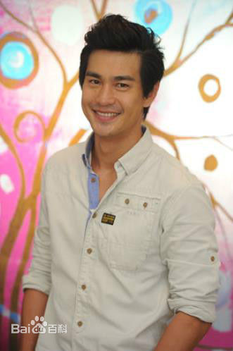 方展发(Png Tiang Huat, Pierre Theodore)出席活动生活照