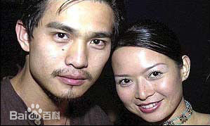 方展发(Png Tiang Huat, Pierre Theodore)与太太爱丽图片图集