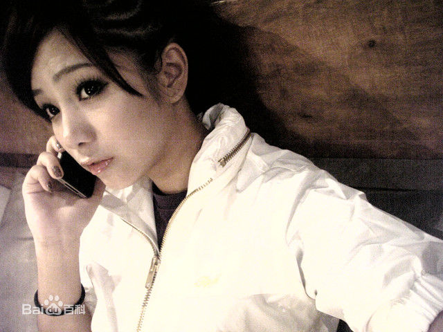 温贞菱(Jenny)的外拍和素颜照相册