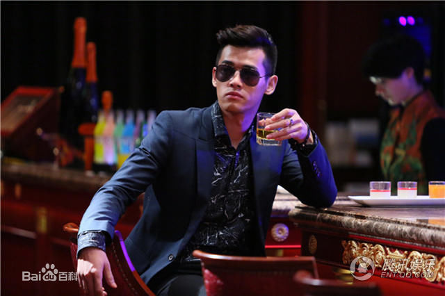 最新刘冬沁在《那年青春我们正好》高旗中的图集