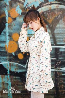 曹曦月活动街拍图片图集