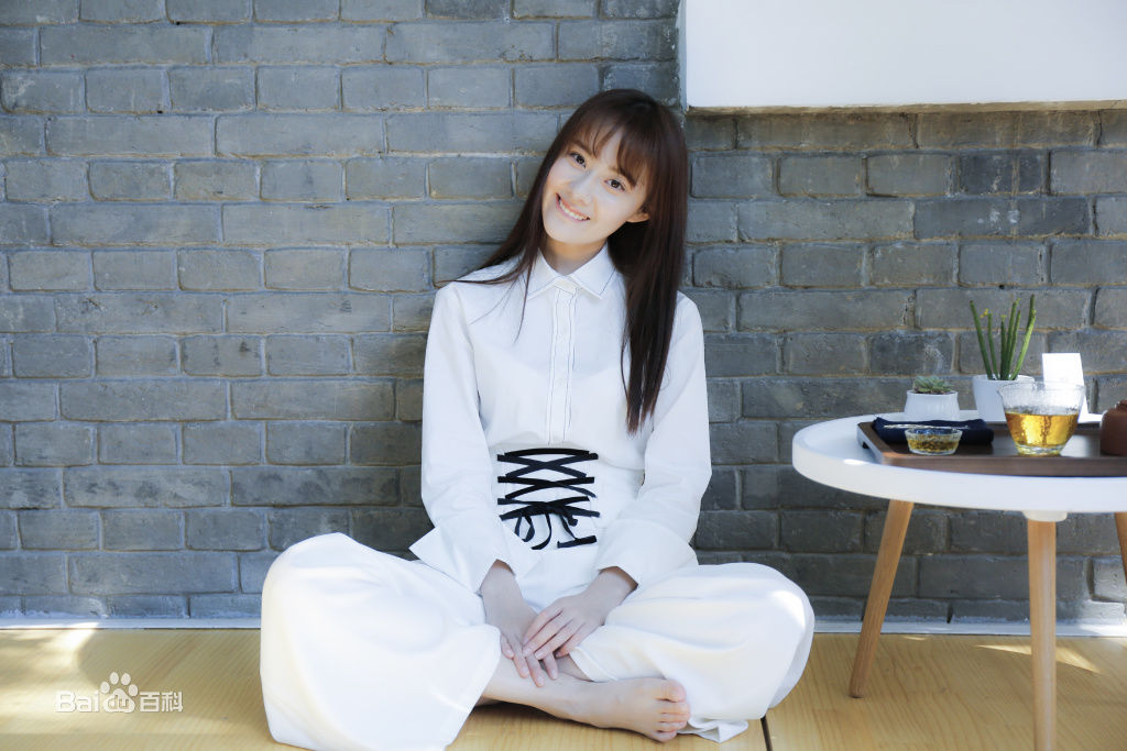 曹曦月最新文艺壁纸