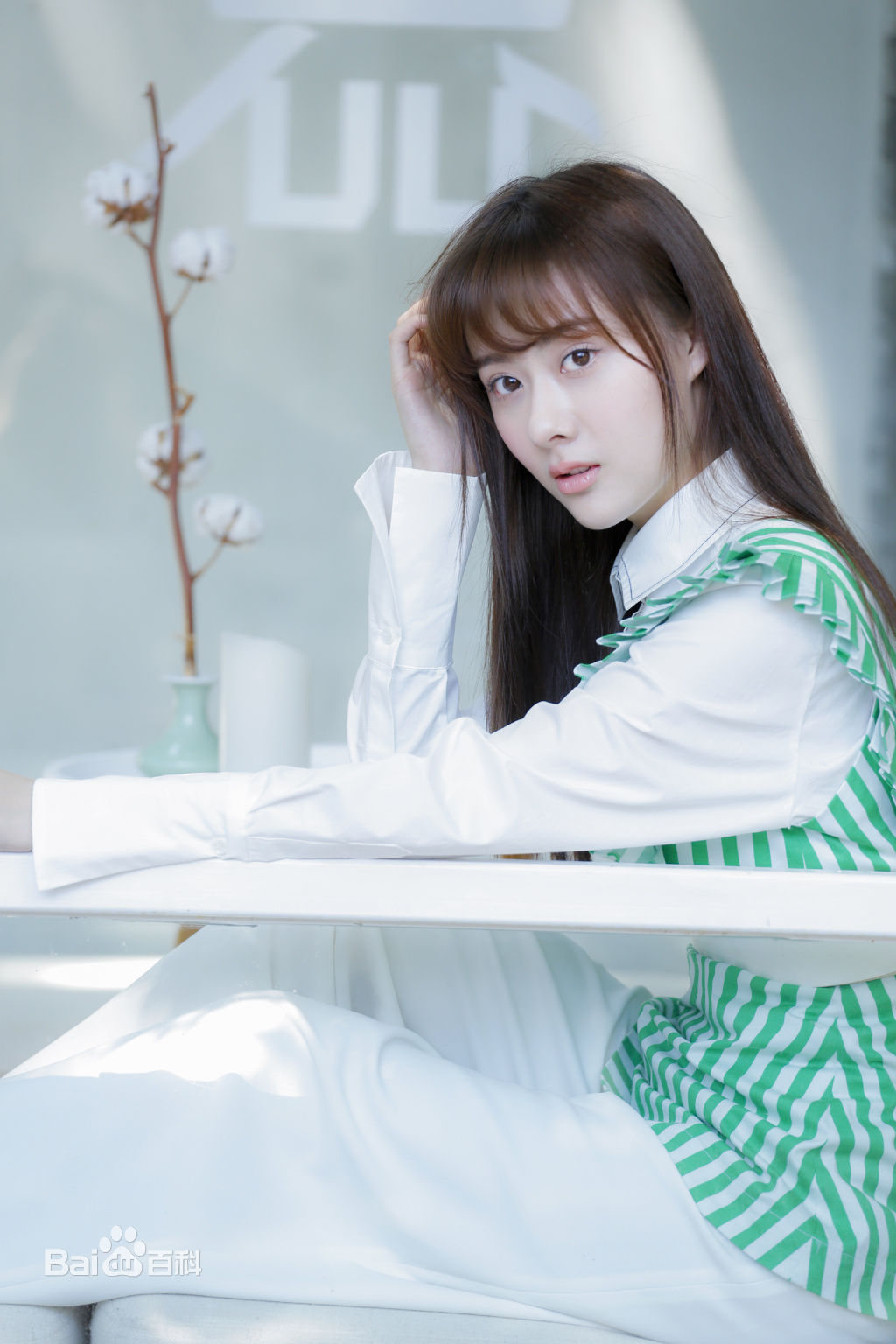 曹曦月最新文艺壁纸