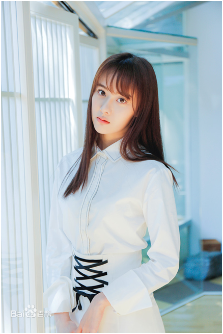 曹曦月搞怪九连拍性感图片图集