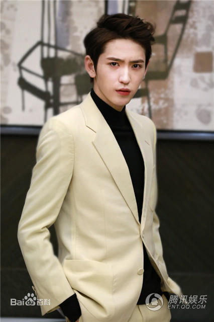 李东阳(Young)腾讯星光大赏壁纸壁纸