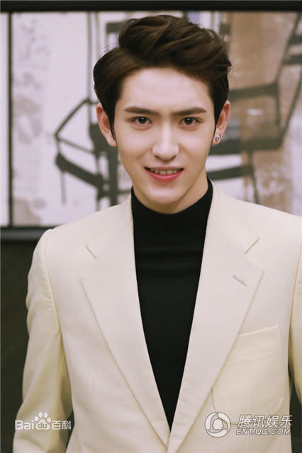 李东阳(Young)腾讯星光大赏壁纸壁纸