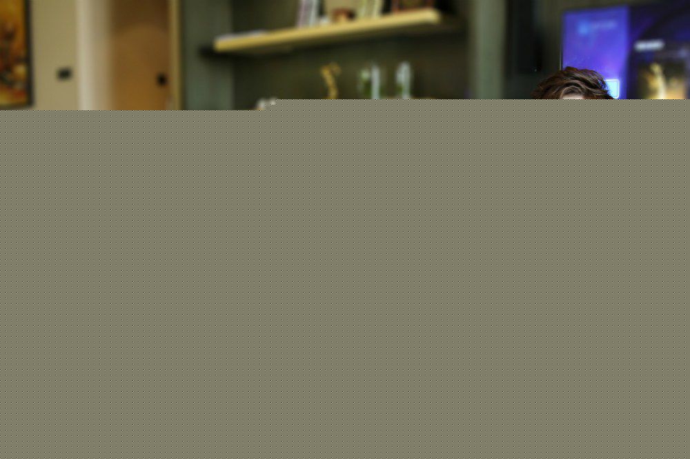 李东阳(Young)最新冬日壁纸