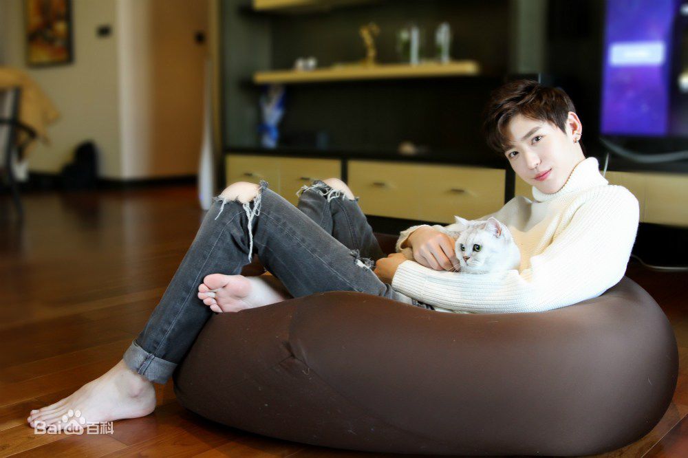 李东阳(Young)最新冬日壁纸