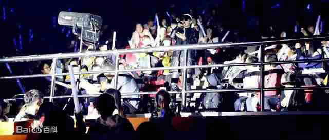 沈昌龙(C.Leo)个人经历素颜照相册