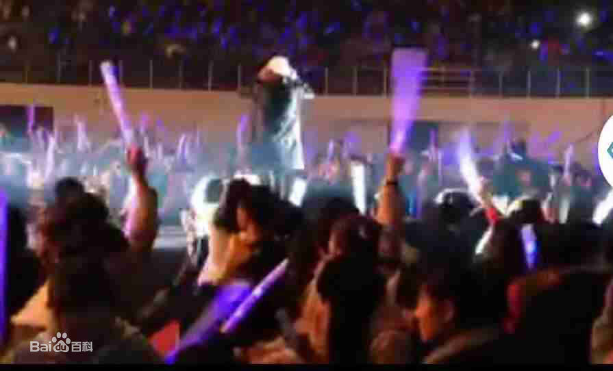 沈昌龙(C.Leo)个人经历素颜照相册