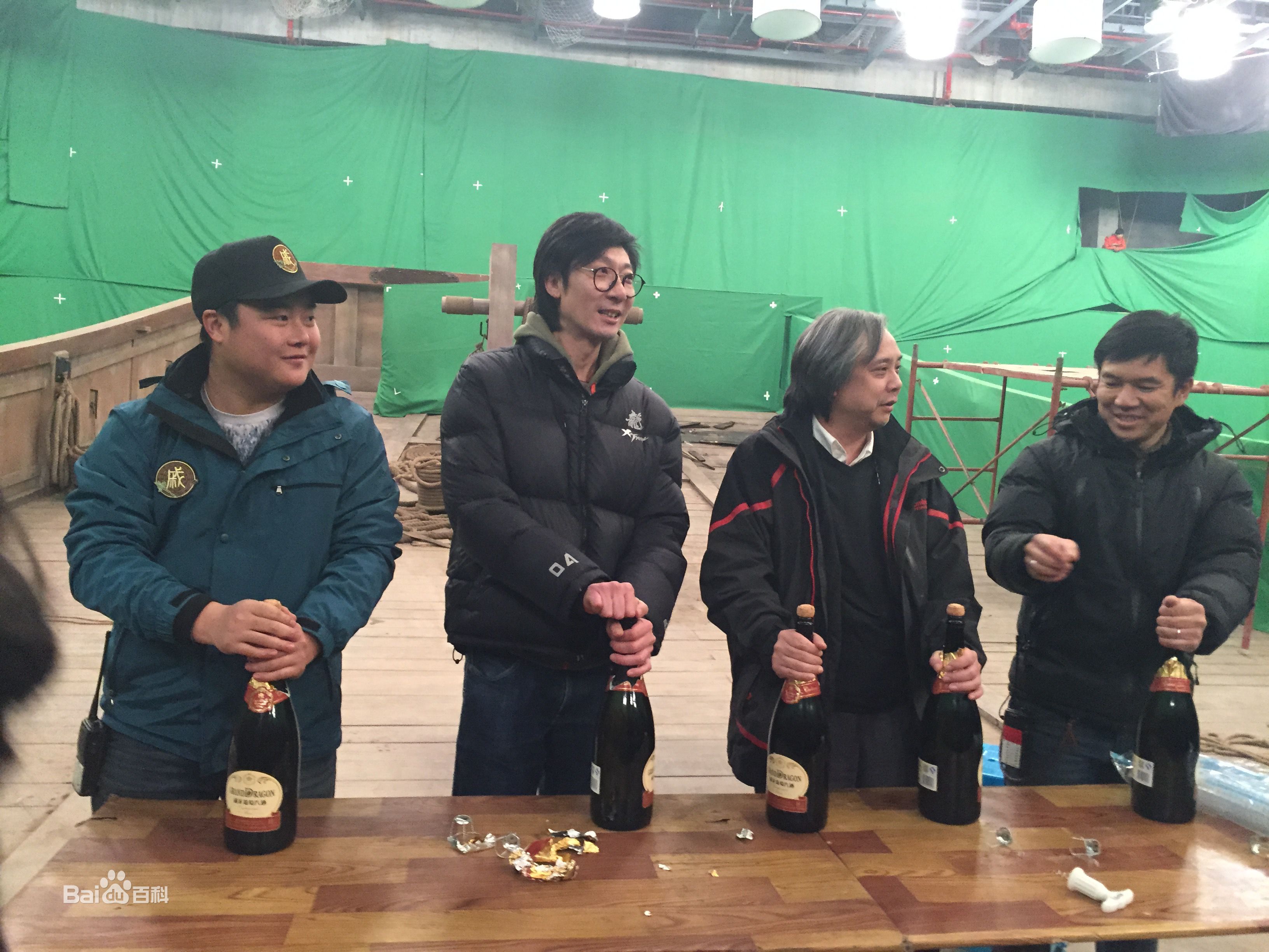 秦鹏飞(fly)工作照素颜照相册