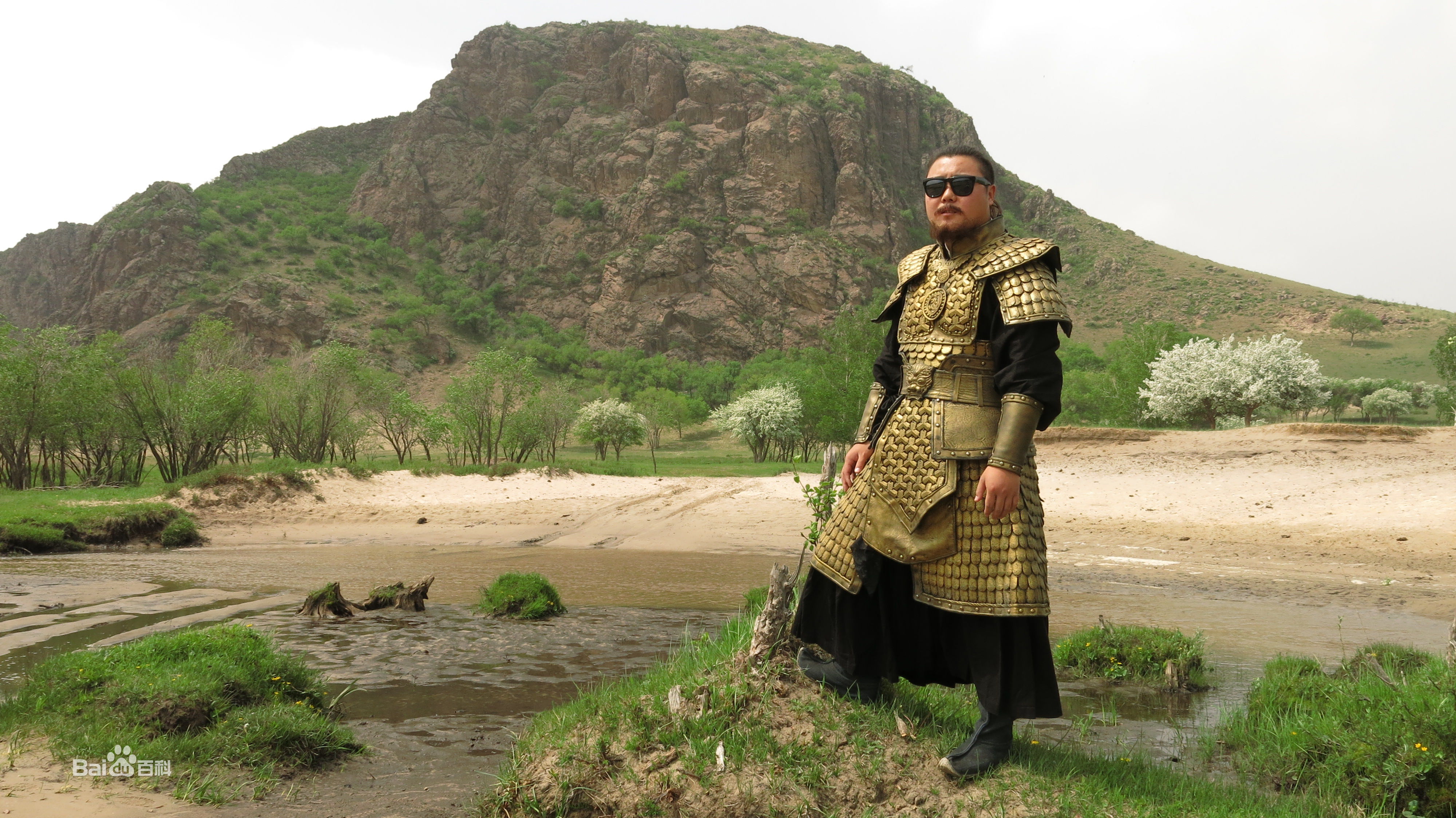 秦鹏飞(fly)工作照素颜照相册