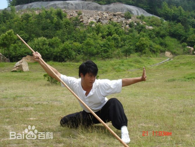 秦鹏飞(fly)工作照素颜照相册