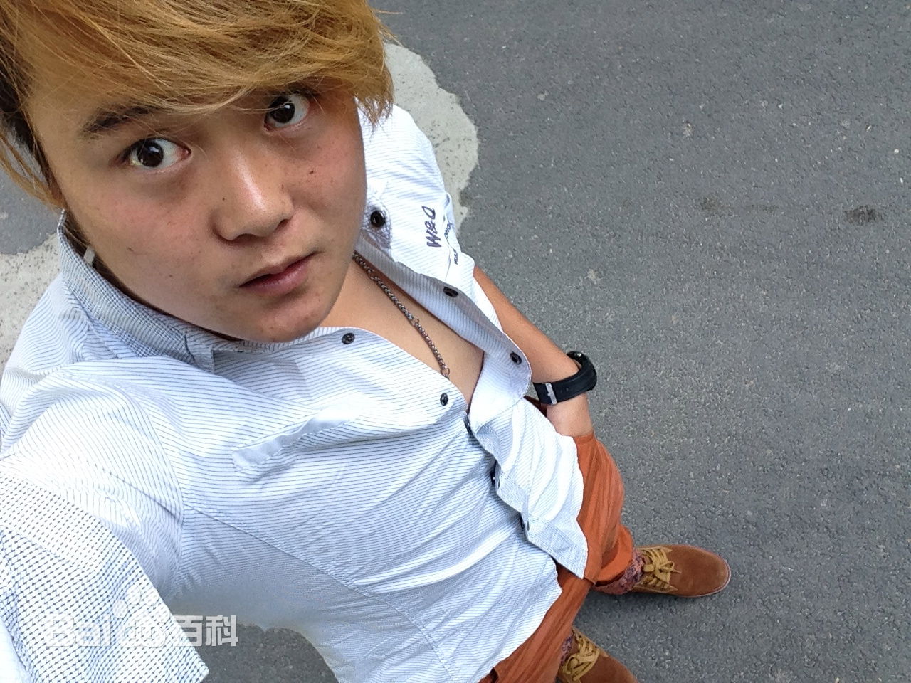 秦鹏飞(fly)生活照前后照片