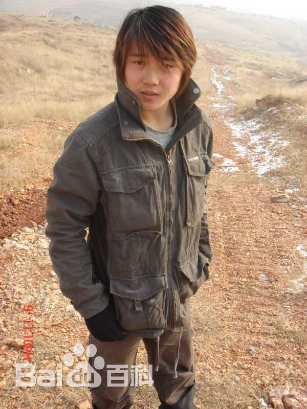 秦鹏飞(fly)生活照前后照片