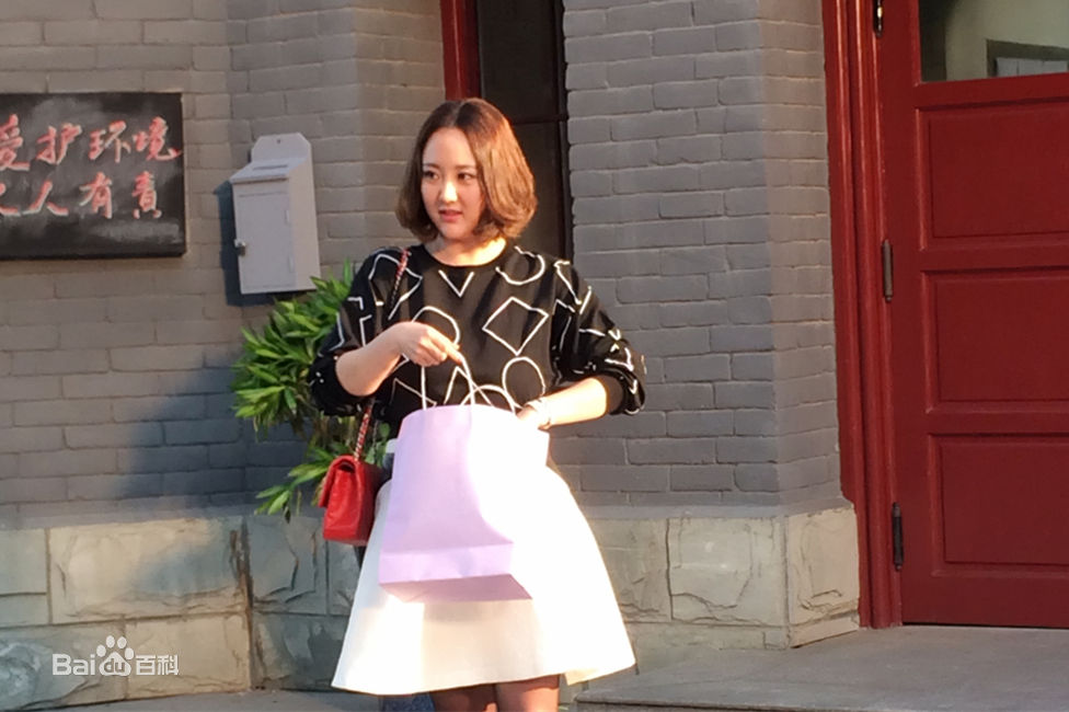 高清马程程(Margaret)在《咱们相爱吧》简贞中的图集