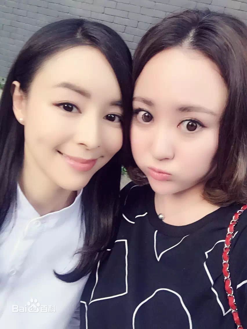 高清马程程(Margaret)在《咱们相爱吧》简贞中的图集