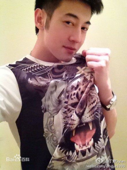 丁野(Dylan)生活中的素颜照相册