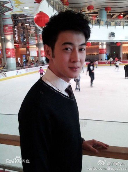 丁野(Dylan)生活中的素颜照相册