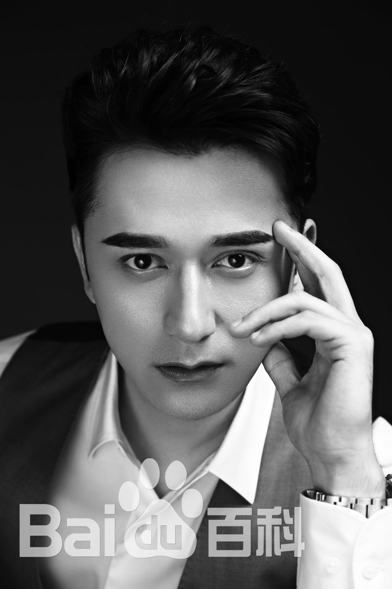 最新李帅(Li Shuai)性感图片