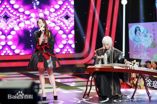 刘泳希活动照生活照