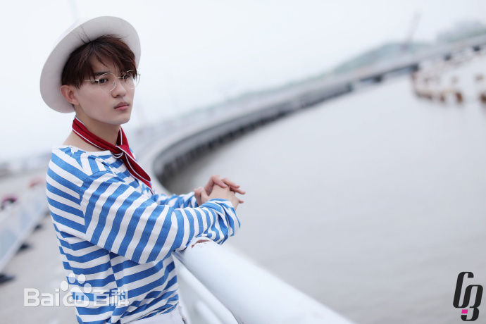 孙蒙恩(A-Moon)蒙恩照片合集图册