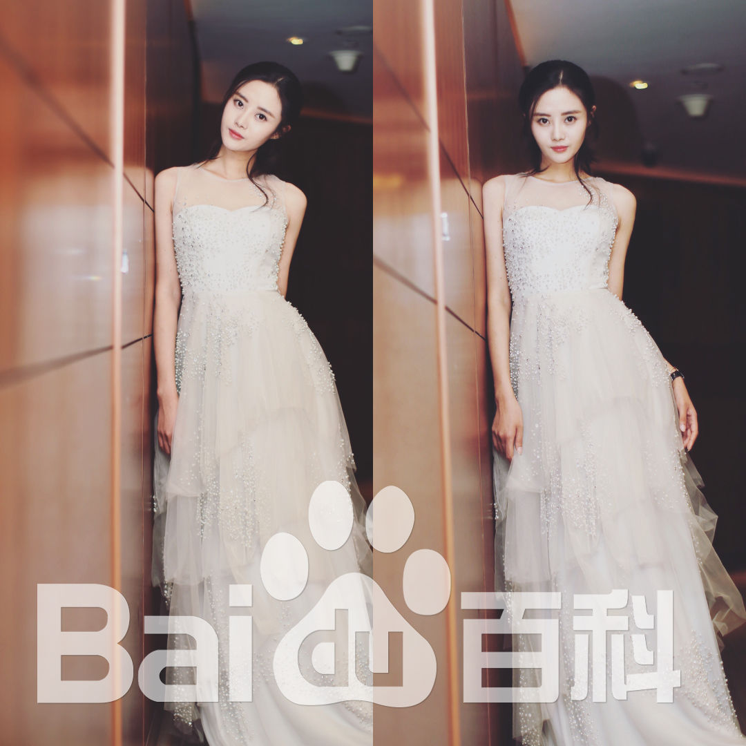 隋雨蒙出席活动性感图片图集