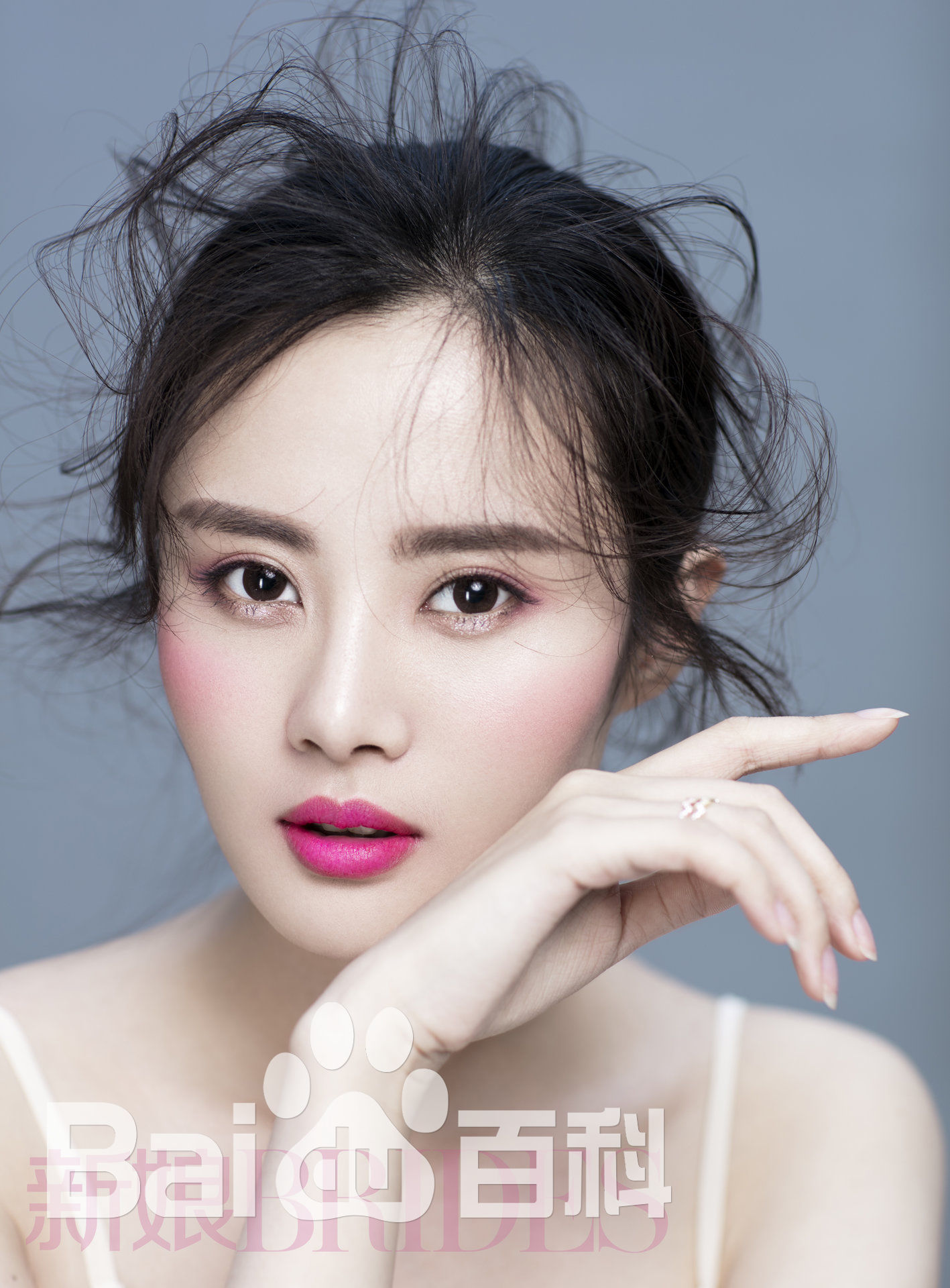 隋雨蒙《新娘BRIDES》