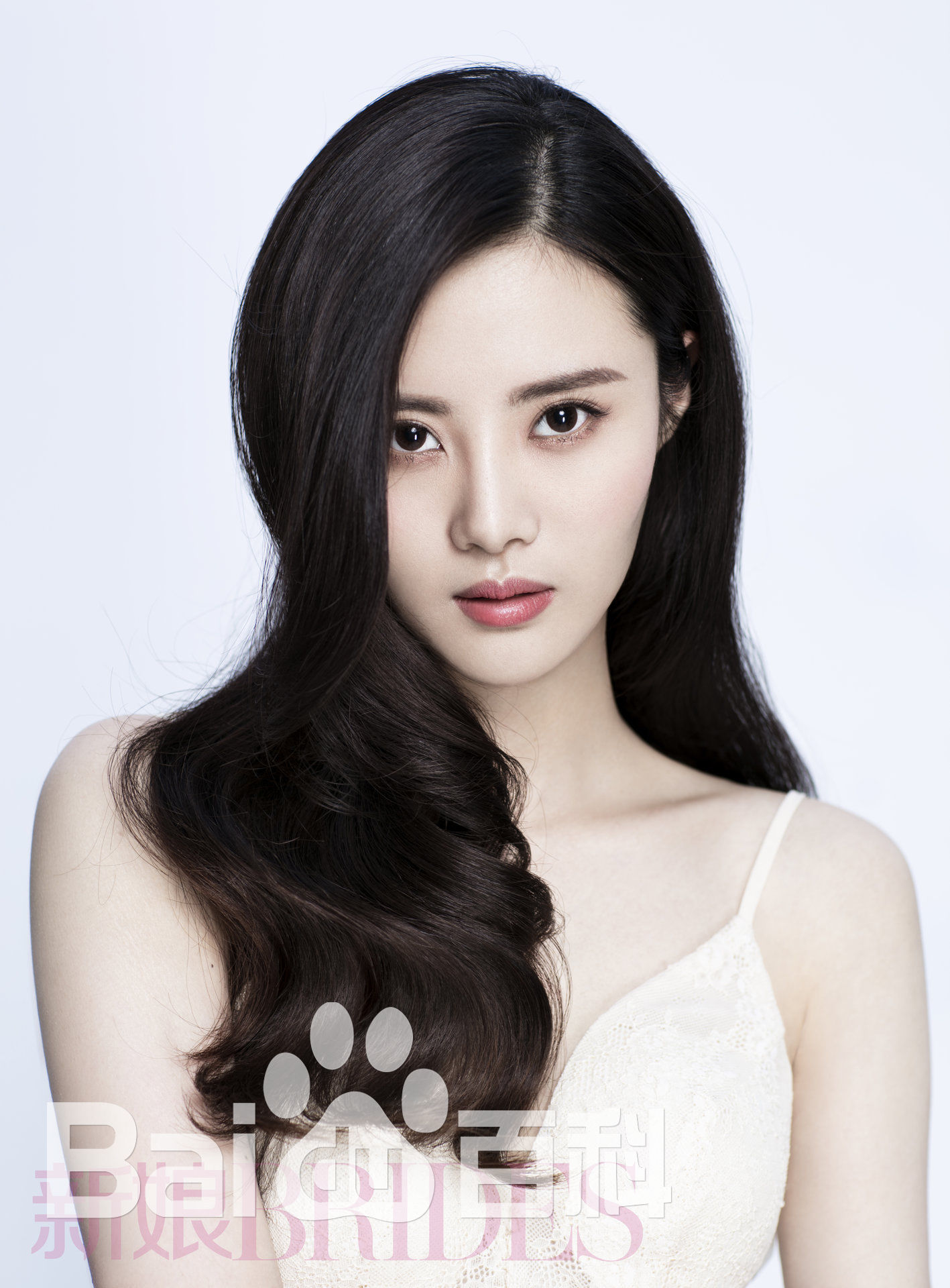 隋雨蒙《新娘BRIDES》